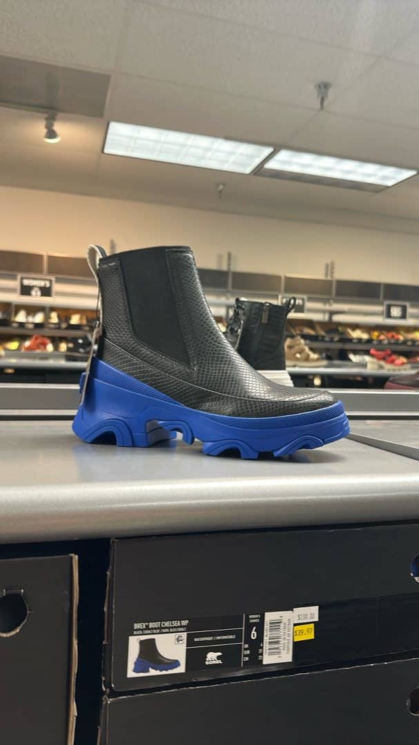 Sorel Chelsea boots for $29.70 instead of $180 - from our shopping trips