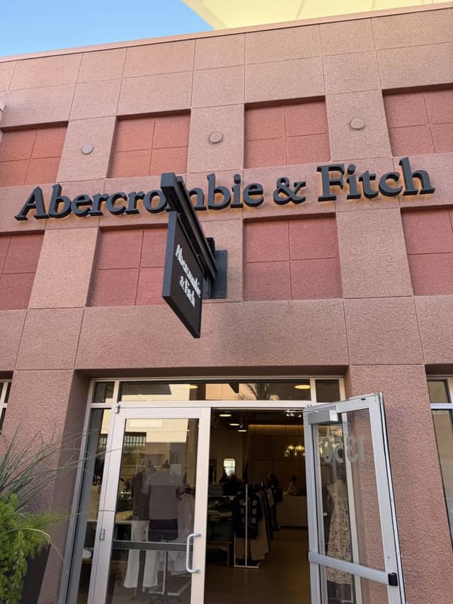 Abercrombie & Fitch and Hollister - inside the store