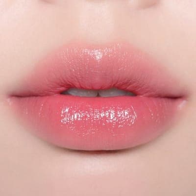 MAC — Помада Lustreglass Sheer-Shine 4