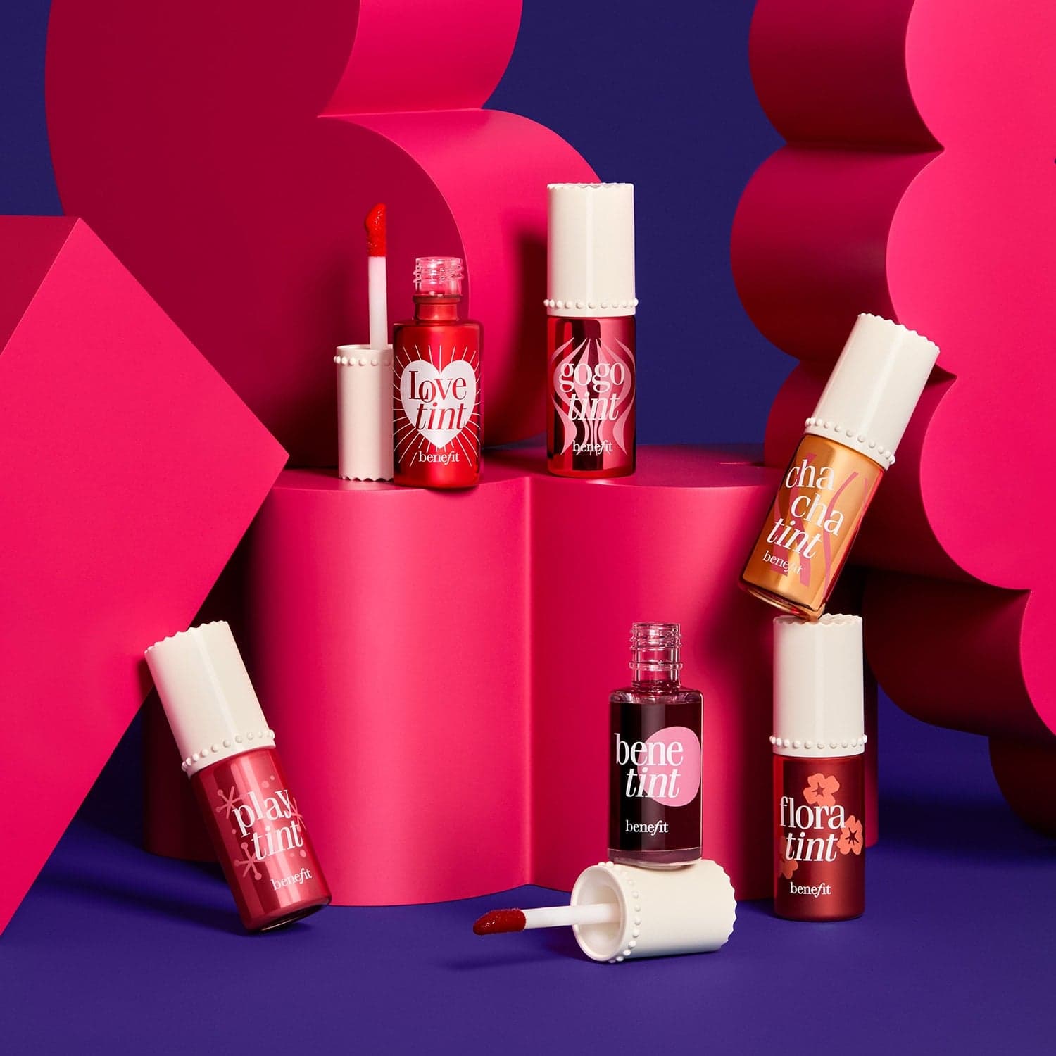Benefit Cosmetics — Жидкий тинт для щёк и губ Love Tint
