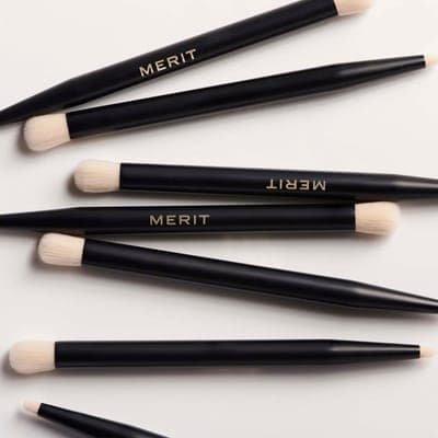 MERIT BEAUTY — Кисть для теней Brush No. 2 4