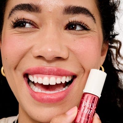 Benefit Cosmetics — Жидкий тинт для щёк и губ Play Tint 3