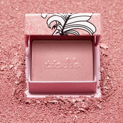 Benefit Cosmetics — Хайлайтер Tickle 3