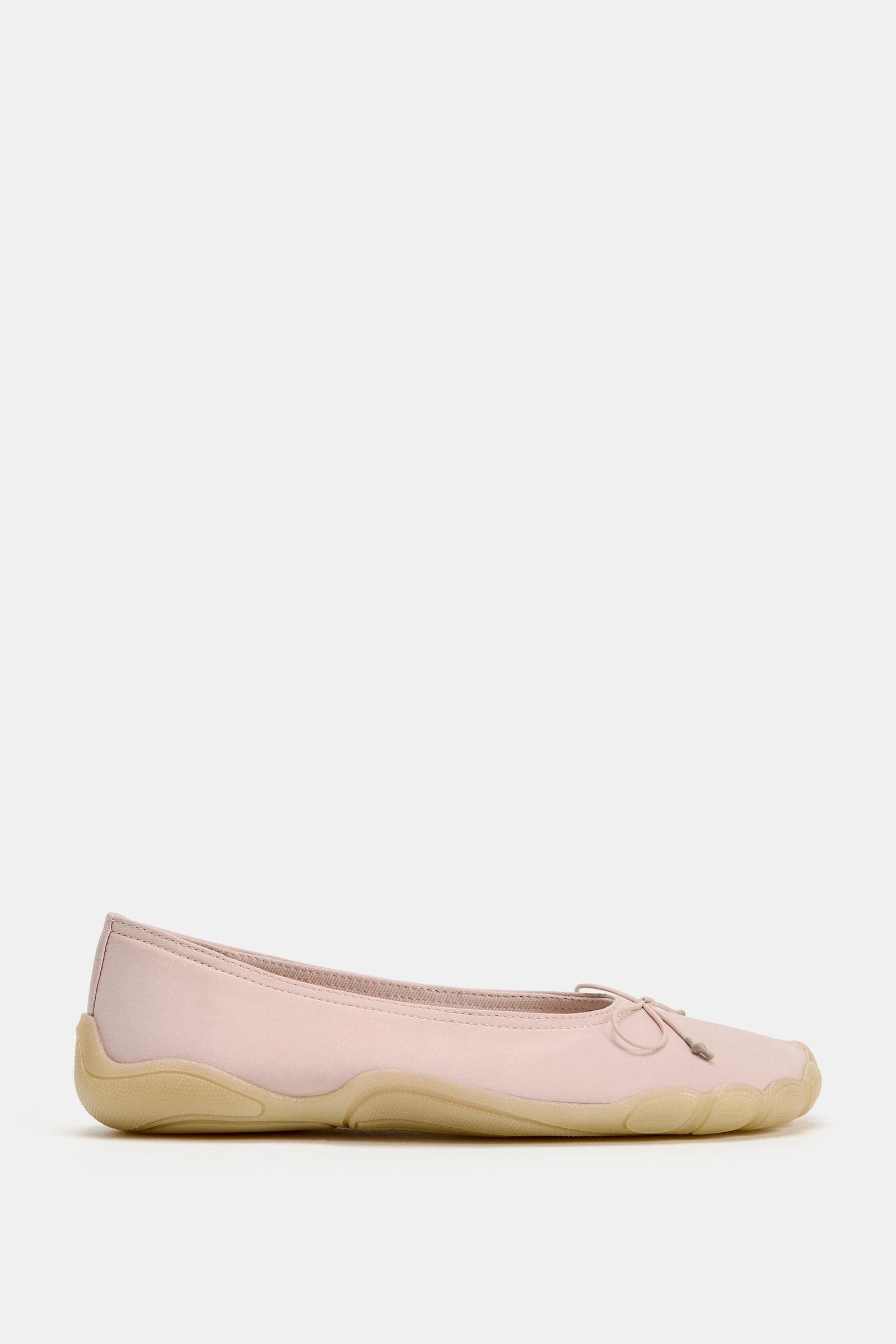 Zara — Балетки спортивные на каблучке