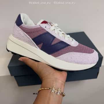 Стильные кроссовки New Balance 2