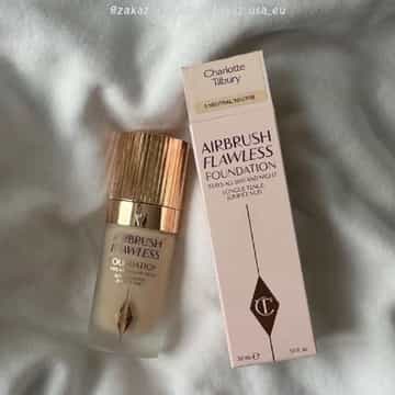 Фонд Charlotte Tilbury Airbrush Flawless 2