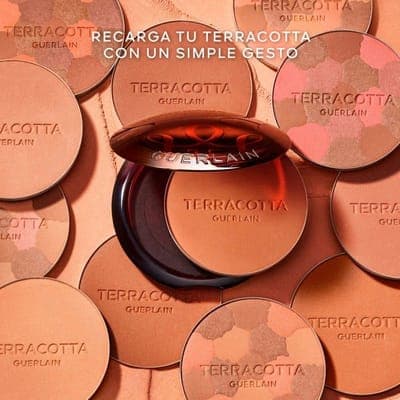 Набор Terracotta 03 и масло для губ KissKiss Bee Glow 4