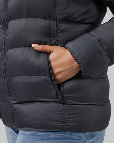 WOMEN'S LIGHTWEIGHT PACKABLE HOODED JACKET 32