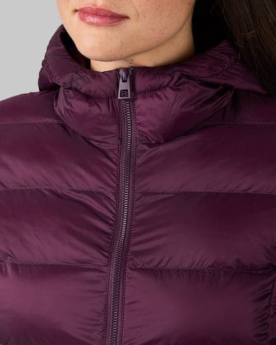 WOMEN'S LIGHTWEIGHT PACKABLE HOODED JACKET 63