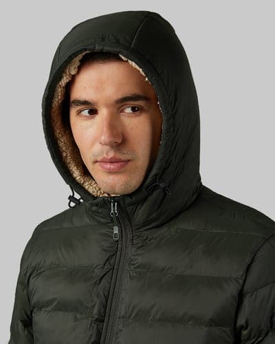 MEN'S HOODED SHERPA-LINED JACKET 10