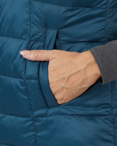 WOMEN'S REVERSIBLE LUXE FUR-LINED VEST 8