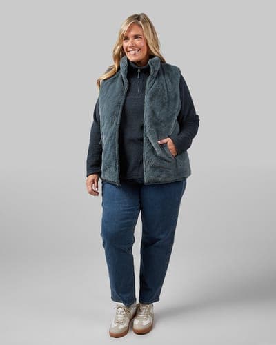 WOMEN'S REVERSIBLE LUXE FUR-LINED VEST 24