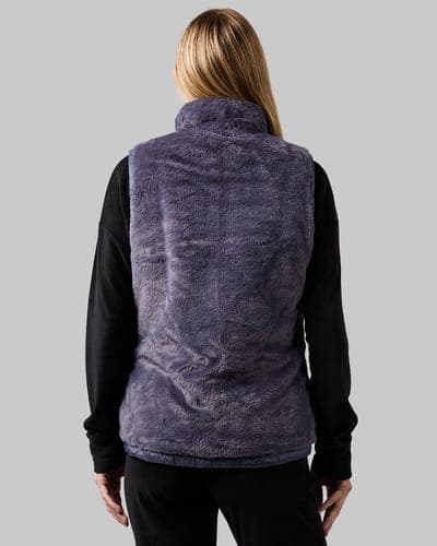WOMEN'S REVERSIBLE LUXE FUR-LINED VEST 70