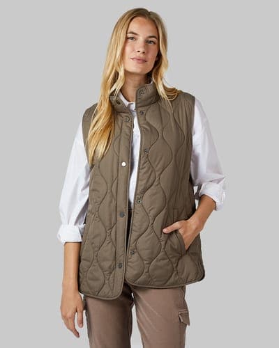 WOMEN'S SHIELD TECH ONION QUILTED VEST 13
