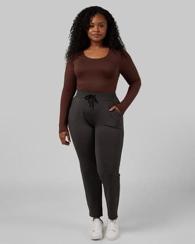 WOMEN'S LIGHTWEIGHT BASELAYER SCOOP TOP 32