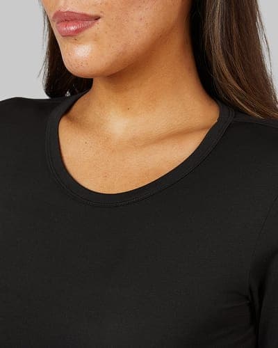 WOMEN'S LIGHTWEIGHT BASELAYER CREW TOP 26