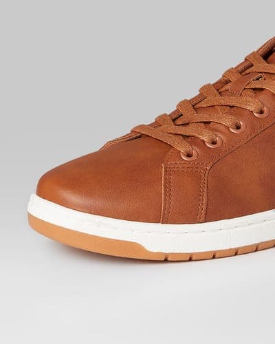 MEN'S EVERYDAY SNEAKERS 18