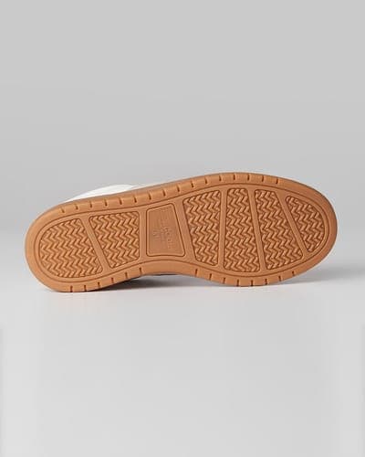 WOMEN'S EVERYDAY SNEAKERS 12