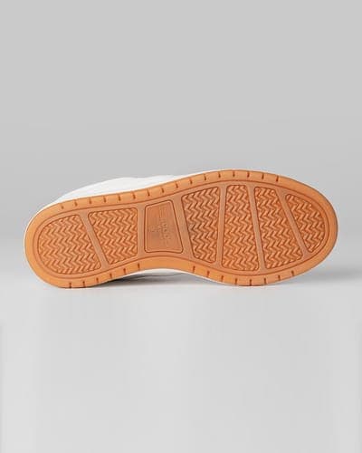 WOMEN'S EVERYDAY SNEAKERS 18