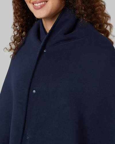 WOMEN'S FLEECE-LINED SHERPA WEARABLE BLANKET 15
