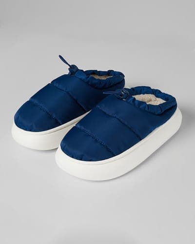 WOMEN'S INDOOR-OUTDOOR PUFFER SLIPPERS 1