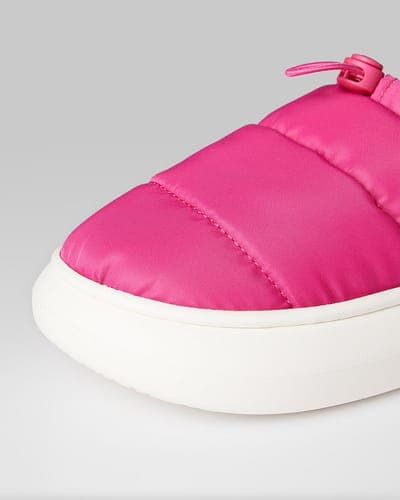 WOMEN'S INDOOR-OUTDOOR PUFFER SLIPPERS 17