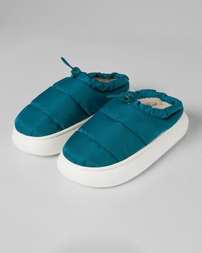 WOMEN'S INDOOR-OUTDOOR PUFFER SLIPPERS 19