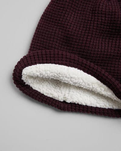WAFFLE SHERPA-LINED BEANIE 7