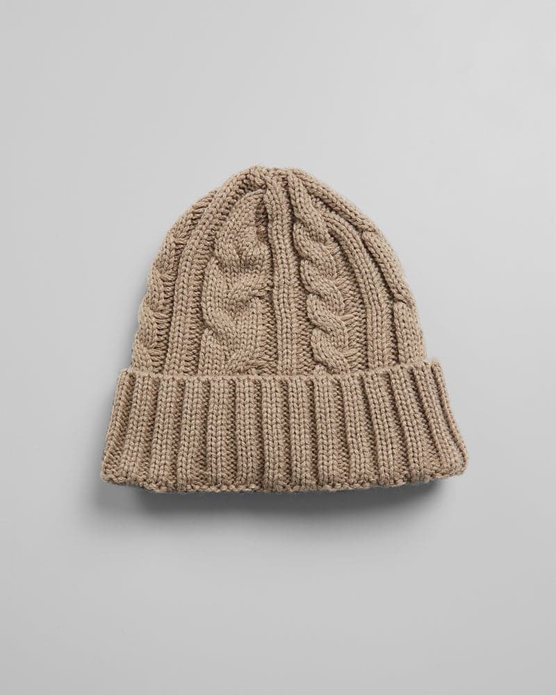 CABLE KNIT BEANIE