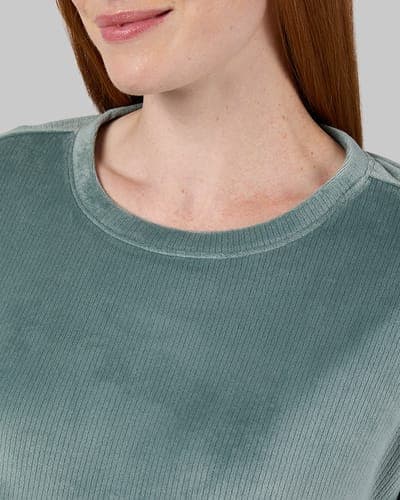WOMEN'S VELOUR LUXE RIB CREW TOP 10