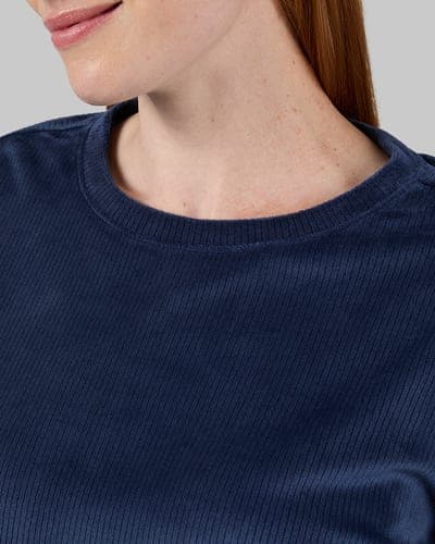 WOMEN'S VELOUR LUXE RIB CREW TOP 18