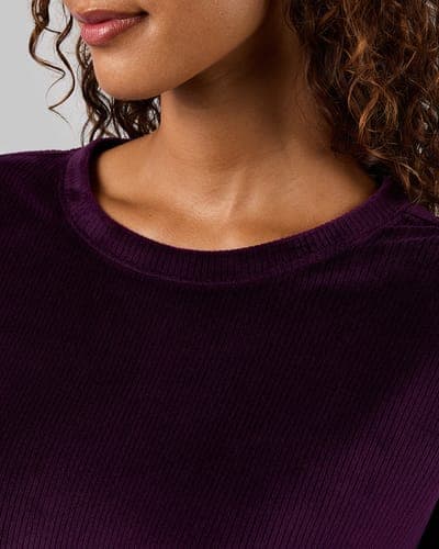 WOMEN'S VELOUR LUXE RIB CREW TOP 26