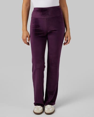 WOMEN'S HIGH-WAIST SOFT VELOUR FLARE PANT 1