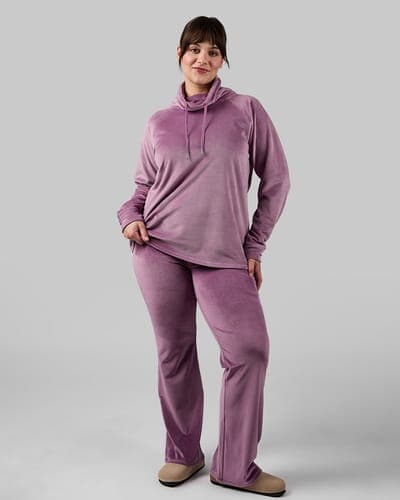 WOMEN'S HIGH-WAIST SOFT VELOUR FLARE PANT 32