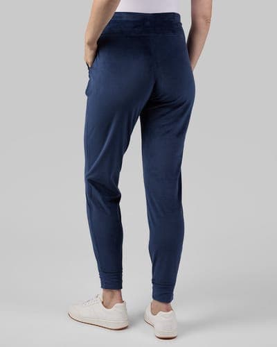 WOMEN'S VELOUR LUXE RIB JOGGER 15