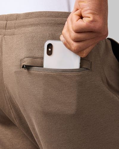 MEN'S LUXE FLEX SWEAT SHORT 16