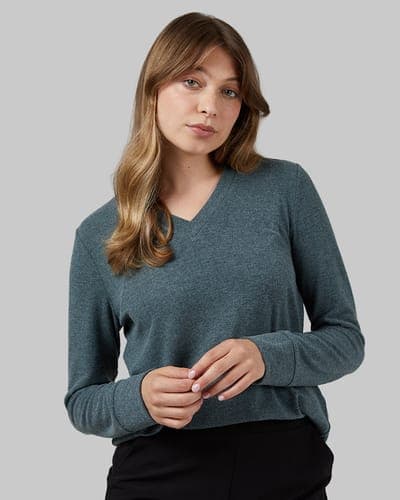 WOMEN'S SOFT SWEATER KNIT VNECK TOP 13