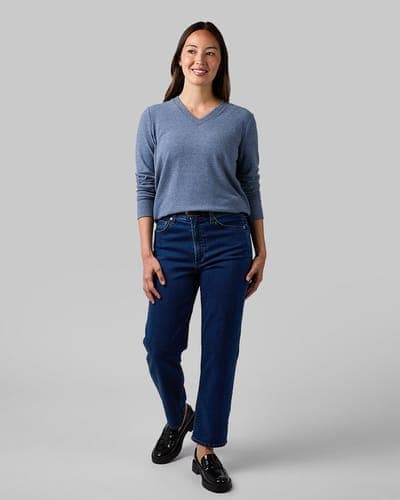 WOMEN'S SOFT SWEATER KNIT VNECK TOP 24