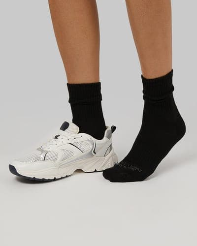 WOMEN'S 5-PACK COOL COMFORT CREW SOCKS 4