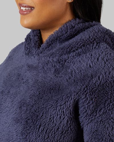 WOMEN'S SOFT SHERPA PULLOVER HOODIE 9