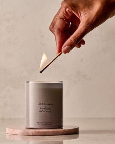 Snowflakes & Cashmere Single Wick Candle 3