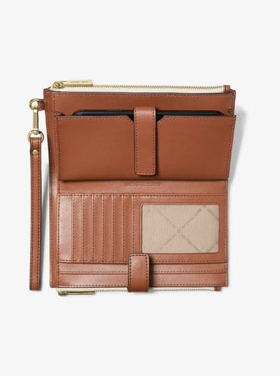 Michael Kors Outlet Jet Set Travel Signature Logo Smartphone Wallet 2