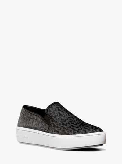 Teddi Signature Logo Slip-On Sneaker 106