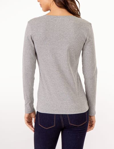 LONG SLEEVE V-NECK T-SHIRT 15