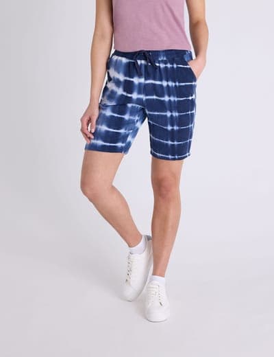 DRAWSTRING TIE DYE BERMUDA SHORTS 5