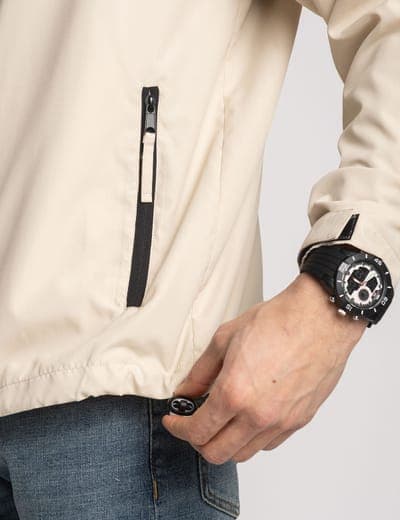 HOODED WINDBREAKER 10