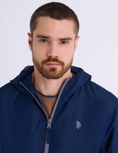 HOODED WINDBREAKER 15