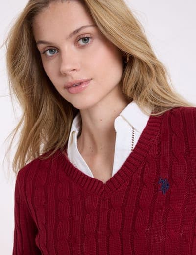 CABLE V-NECK SWEATER 11