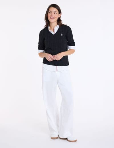 CABLE V-NECK SWEATER 19