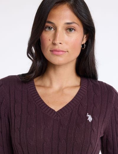 CABLE V-NECK SWEATER 31
